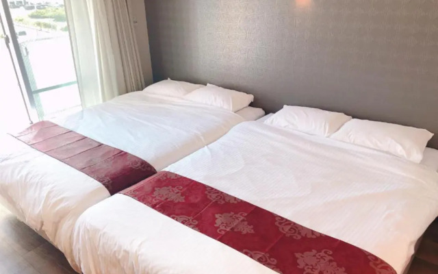 Ten Point Hotel