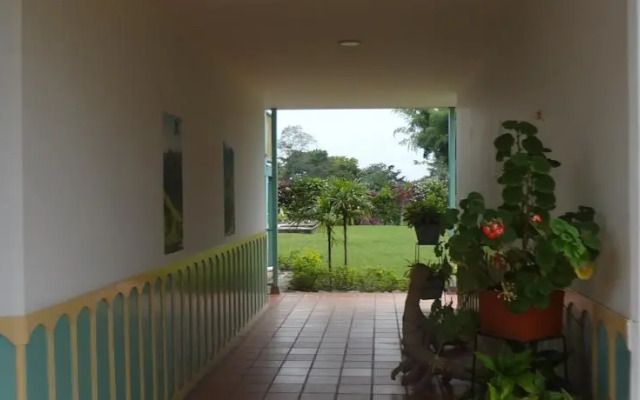 El Eden Resort