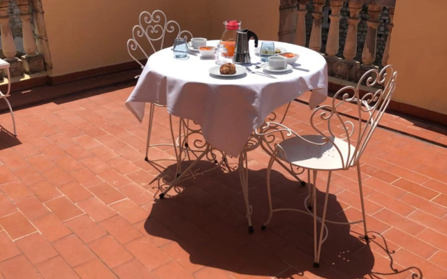 Casa Rando Mary's House