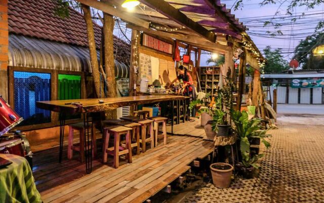 OYO 1155 Bikers House And Enduro Tours Chiang Mai