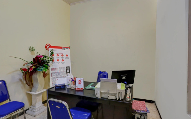 OYO 3767 Permata House