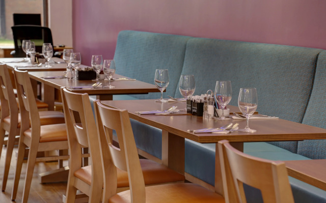 The Airlink Hotel London Heathrow