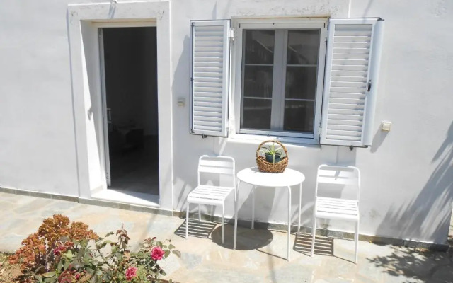 Chrysolithos Kerami Apartments