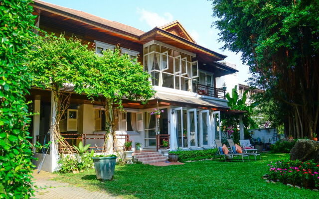 Banyan House Samui B&B