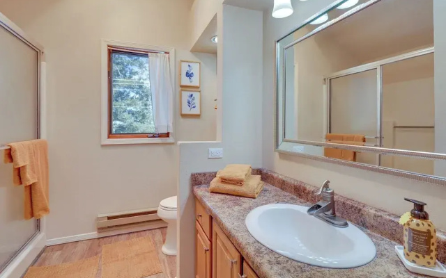 Cloudcroft Vacation Rental ~ 4 Mi to Skiing!