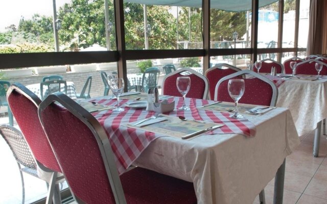 Tadmor Hotel