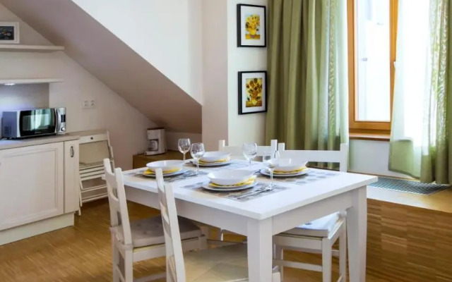 Modern Apartment Charvátova