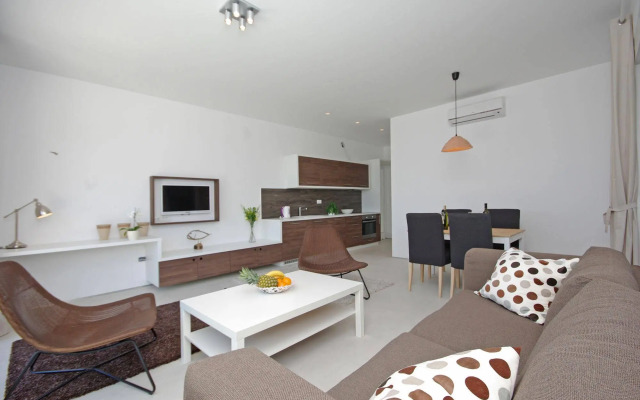 Luxury Apartments Jolara