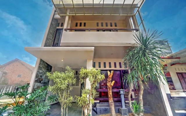 OYO 94769 Griya Djati Syariah 2