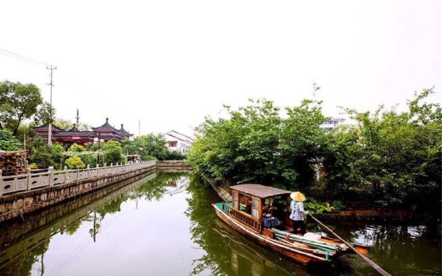 Yinjiangnan Xishui Zhijian Themed Inn