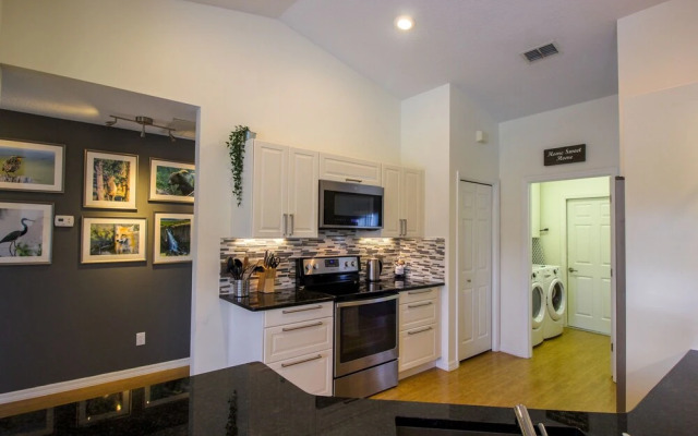 Three Bedroom Golf & Family poolhome 1571 home