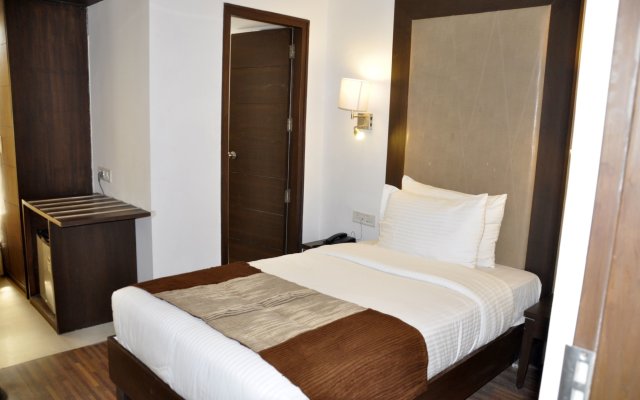 Hotel Clarks Collection Bhavnagar