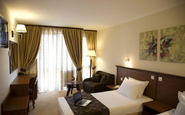 Hotel Favorit