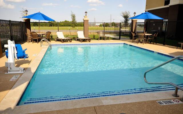 Hampton Inn & Suites Hutto Austin