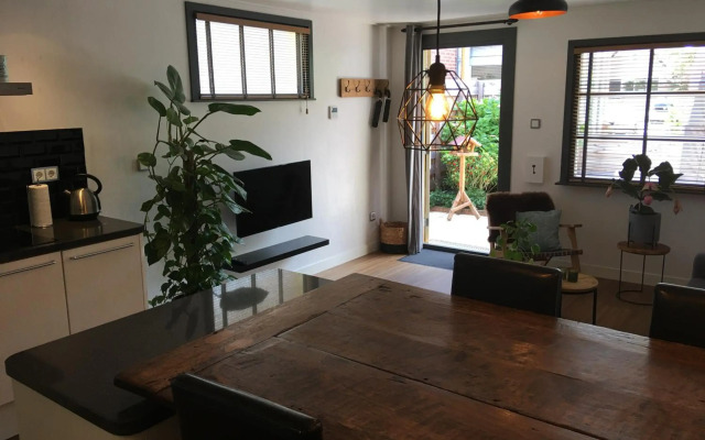 Annadora Beach House