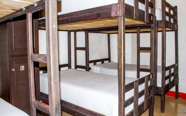 Hotel Dos Lunas - Hostel