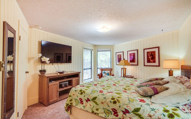 'house in the Pines' Pagosa Springs Home w/ Deck!