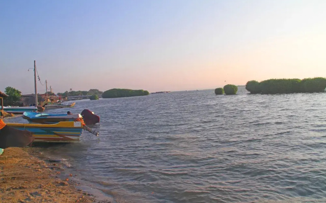 OYO 255 Atara Lagoon