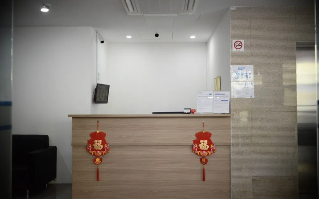 Super 8 Hotel