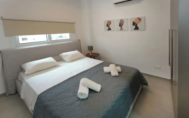 Sun & Moon Luxury 4-bedroom Villa