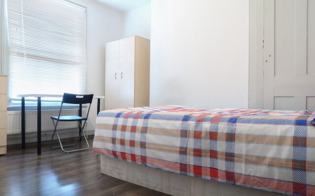 Clemence Street - Deluxe Single Guest Room 5