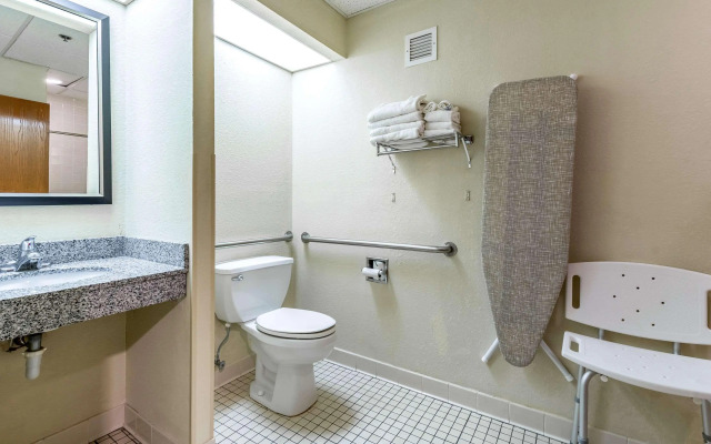 Quality Inn & Suites