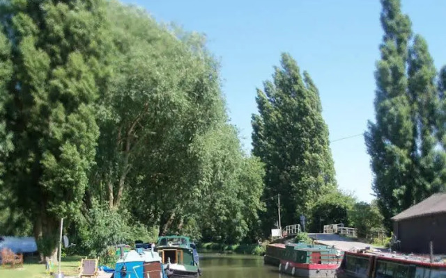 Roydon Marina Village Hotel