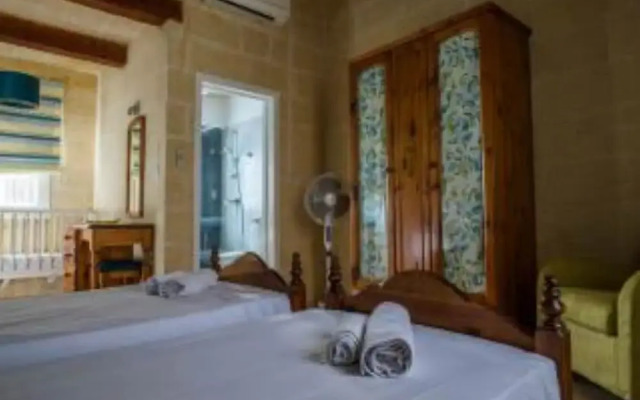 Twilight Gozitan Farmhouse With Pool
