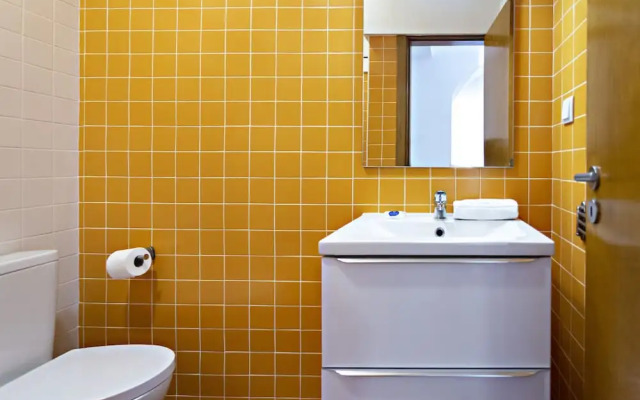 Yellow Stripe in Tavira