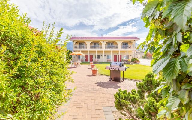 Westridge Motor Inn