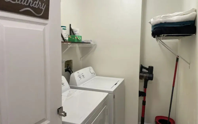 Downtown Loft - Close to Topgolf, Horseshoe Casino, UM Baltimore