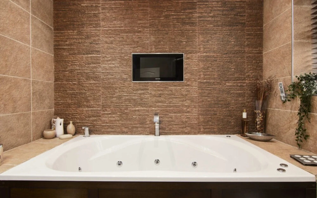Homebird Property - Carter Knowle House