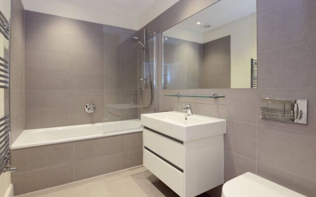 Luxurious 3 Double Bedroom Apartment Hammersmith