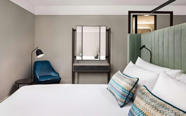 Hilton Melbourne Little Queen Street