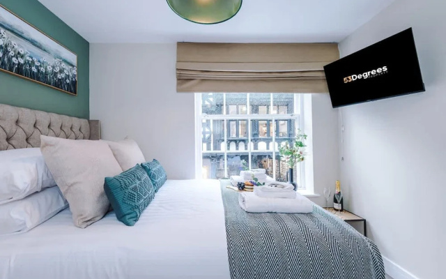 NEW Stunning Studio in the City-centre Sleeps 2