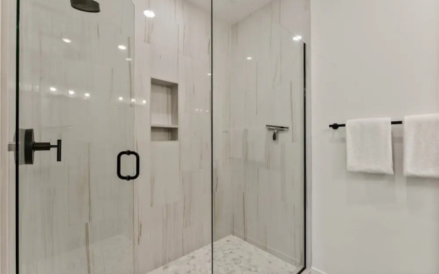 Periwinkle Sky 3 Bedroom Condo