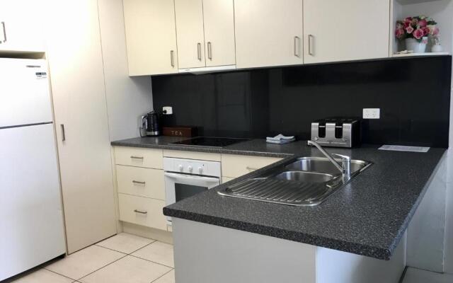 Burleigh Palms Holiday Apartments