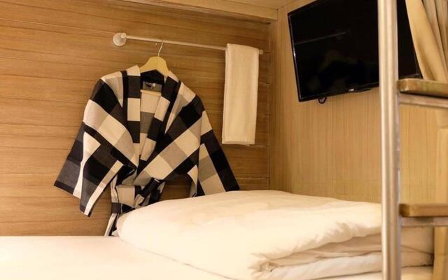 Canale Hostel