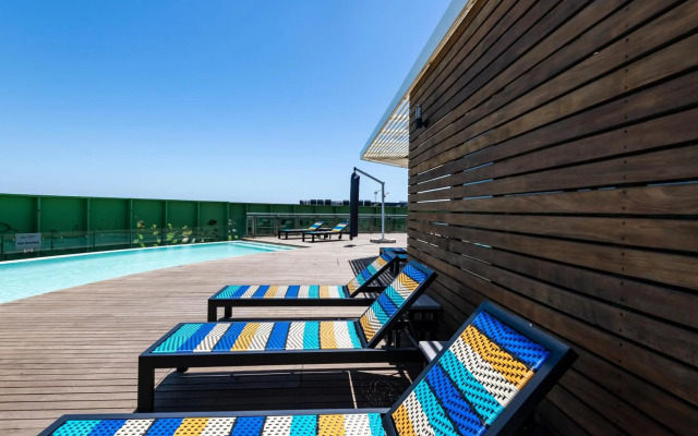 aha Gateway Hotel