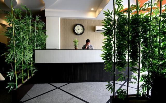 Hotel Harsh Paradise