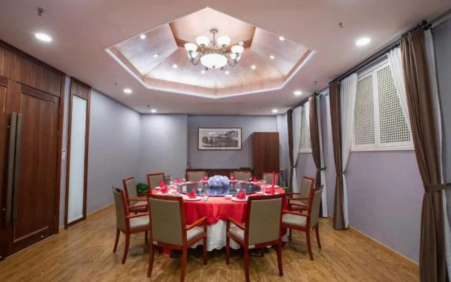 Nanying Hotel