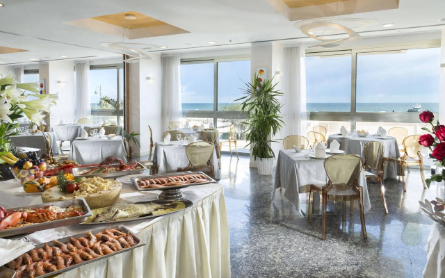 Terminal Palace & SPA