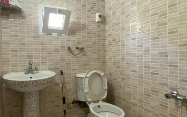 Guest House Lazuri