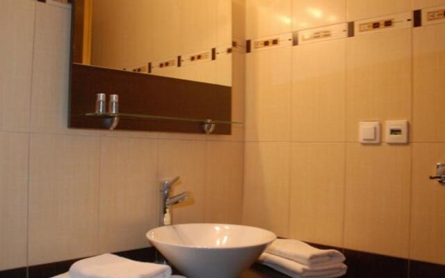 Drymonas Hotel