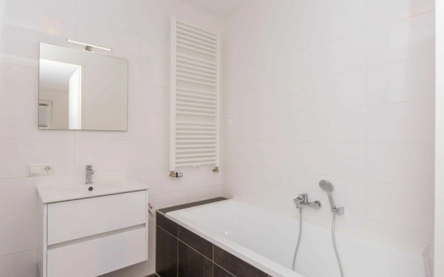 Spacious Apartment in Koudekerke With Terrace