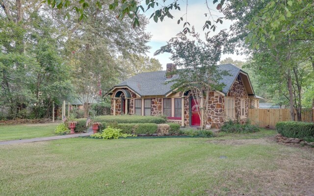 Quaint Jefferson Duplex: Walk to Downtown