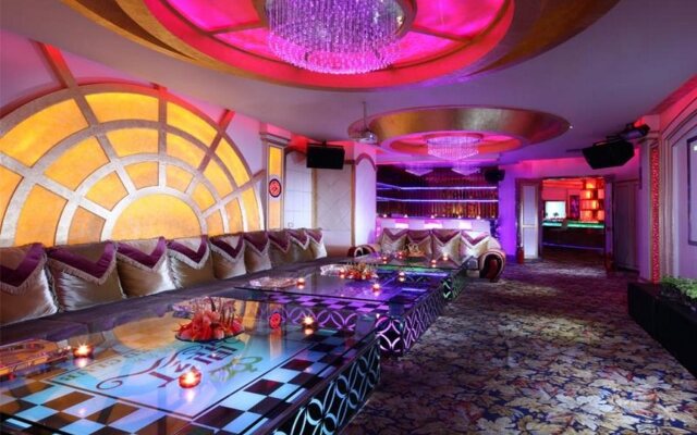Red Forest Hotel