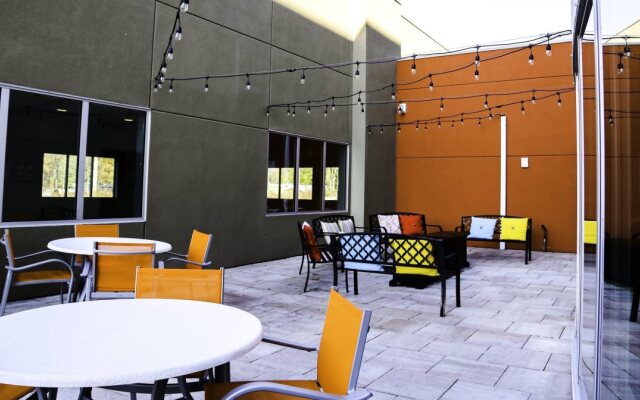 Holiday Inn Express & Suites Kingston-Ulster by IHG