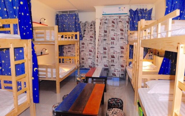 Maker Space Hostel