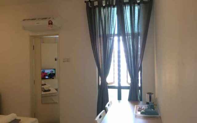 Lawang Suite Corner Roomstay 2